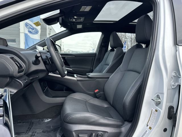 Used 2024 Subaru Solterra Touring w/ Touring Package image 15