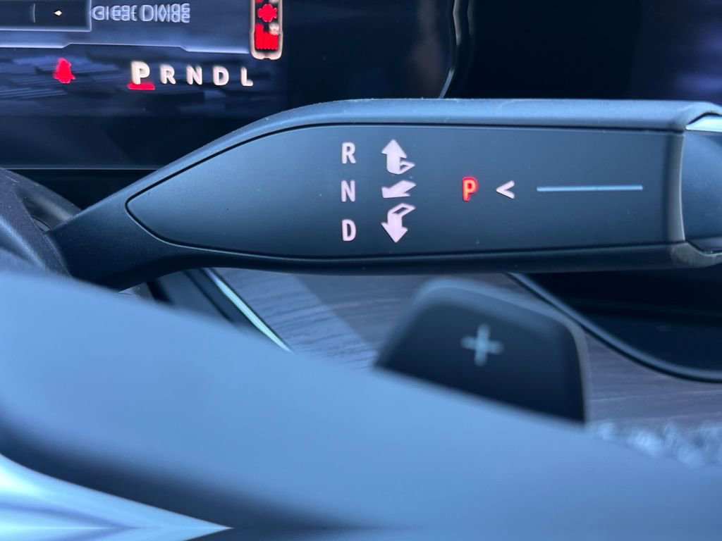 New 2026 Chevrolet Suburban LS image 18