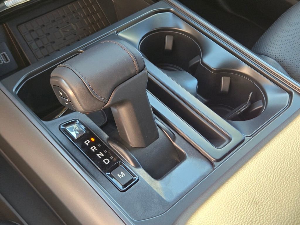 New 2026 Ford F150 Lariat w/ Equipment Group 502A High image 19