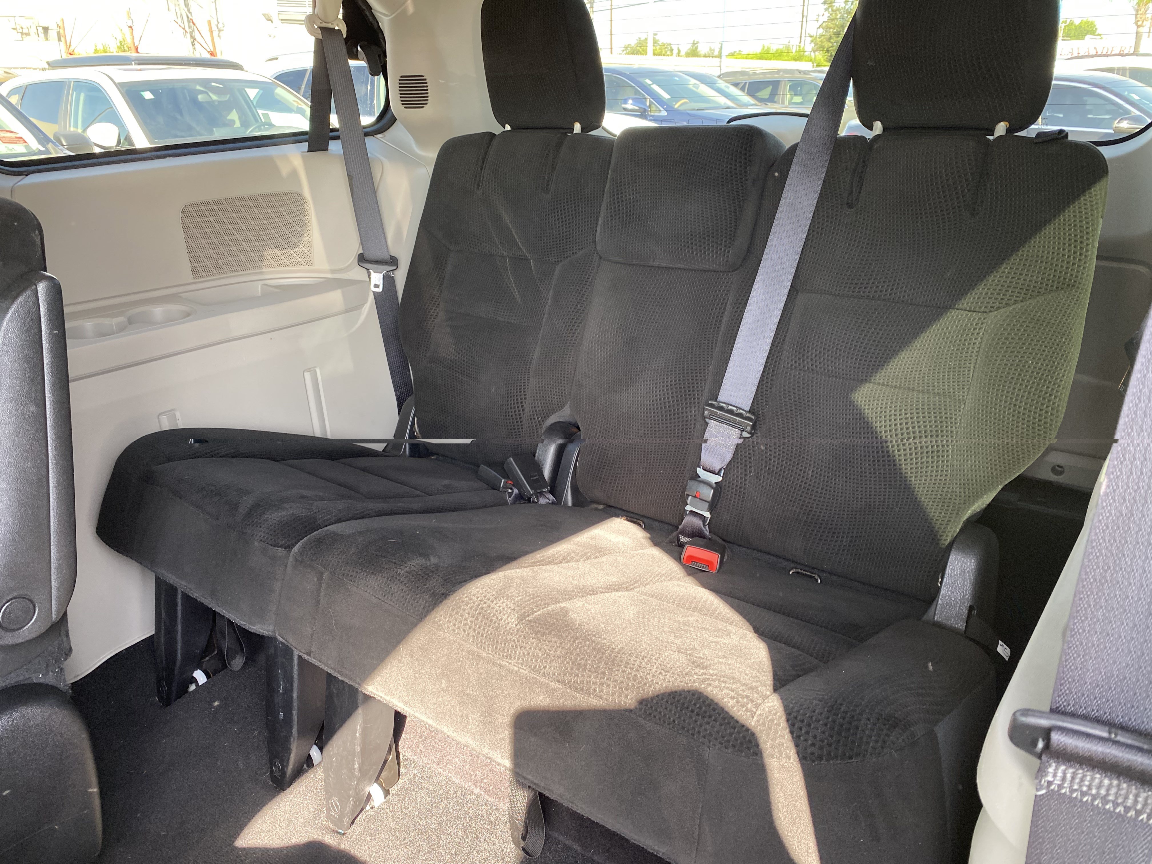 Used 2016 Dodge Grand Caravan SE w/ Quick Order Package 29E SE FWD image 15
