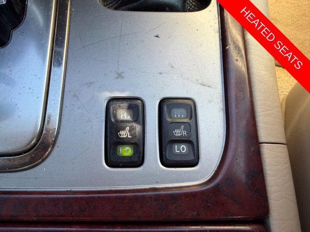 Used 2006 Toyota Land Cruiser w/ Convenience Pkg AWD/4WD image 55
