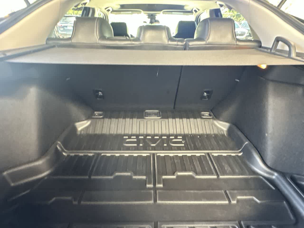 Used 2024 Honda Civic EX-L image 25