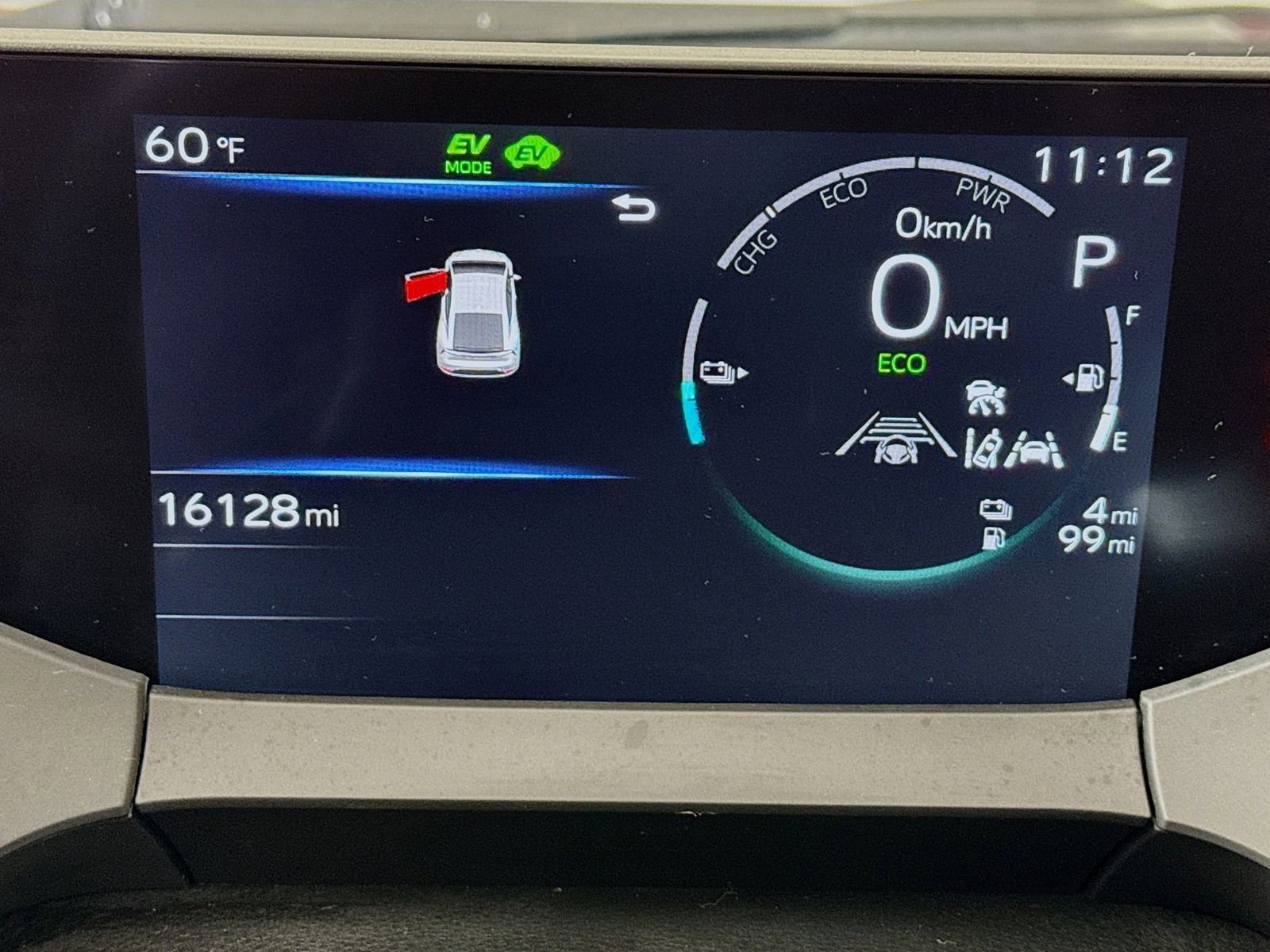 Used 2024 Toyota Prius Prime Premium FWD image 12