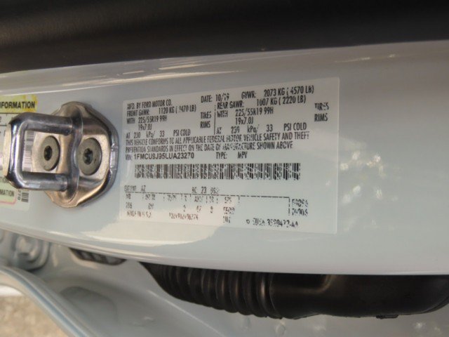 Used 2020 Ford Escape Titanium AWD/4WD image 31