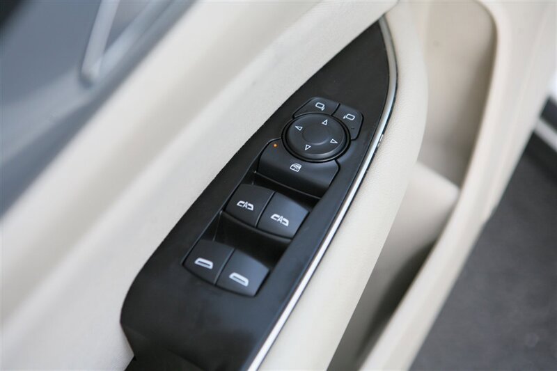 Used 2018 Buick Regal Preferred AWD/4WD image 9