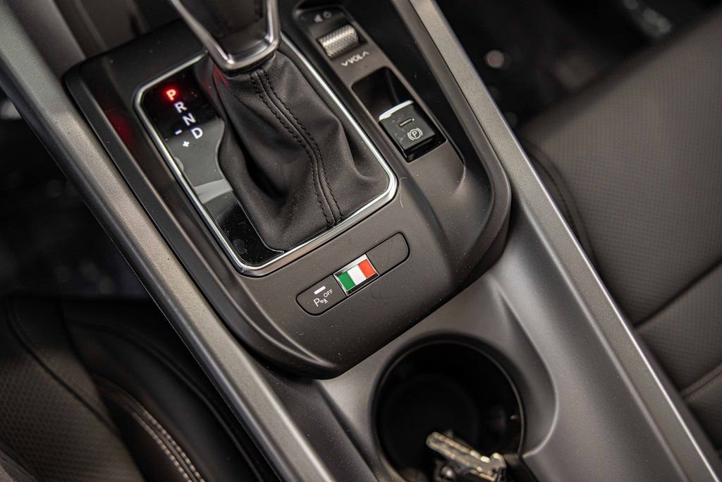 New 2025 Alfa Romeo Tonale w/ Premium Package AWD/4WD image 31