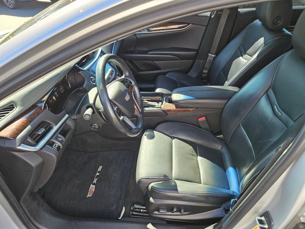 Used 2017 Cadillac XTS Luxury image 21