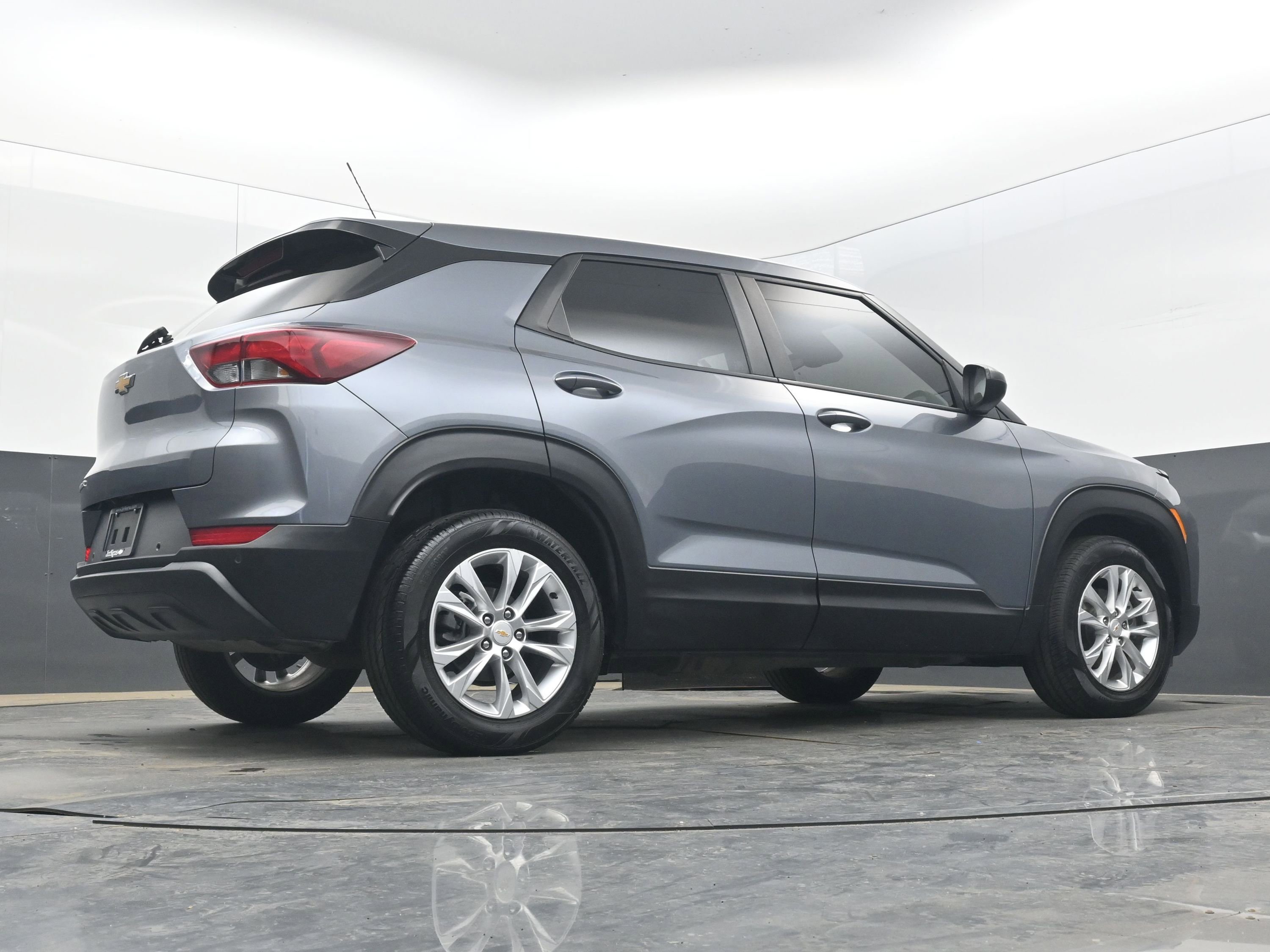 Used 2022 Chevrolet TrailBlazer LS image 29