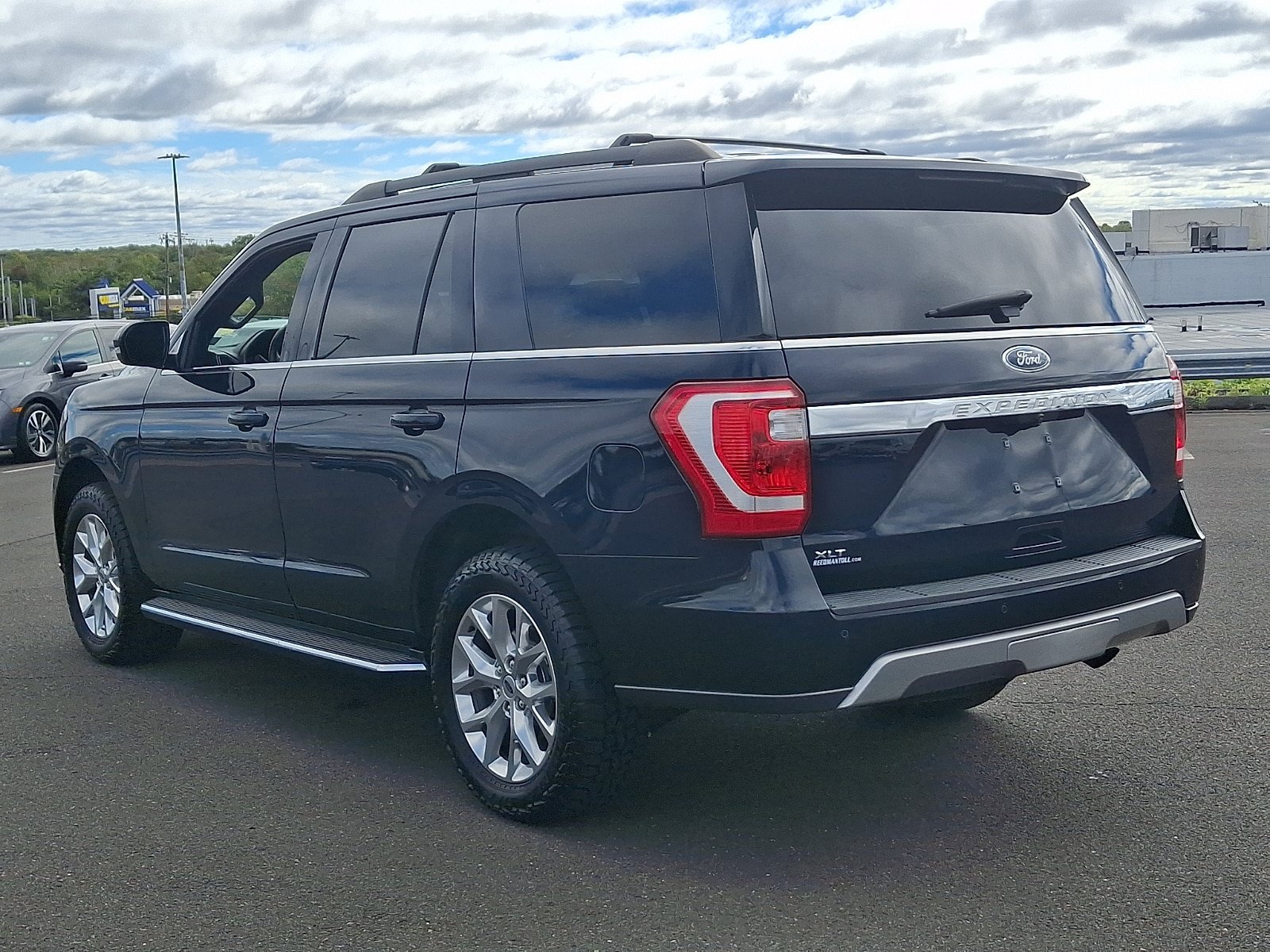 Used 2021 Ford Expedition XLT AWD/4WD image 4
