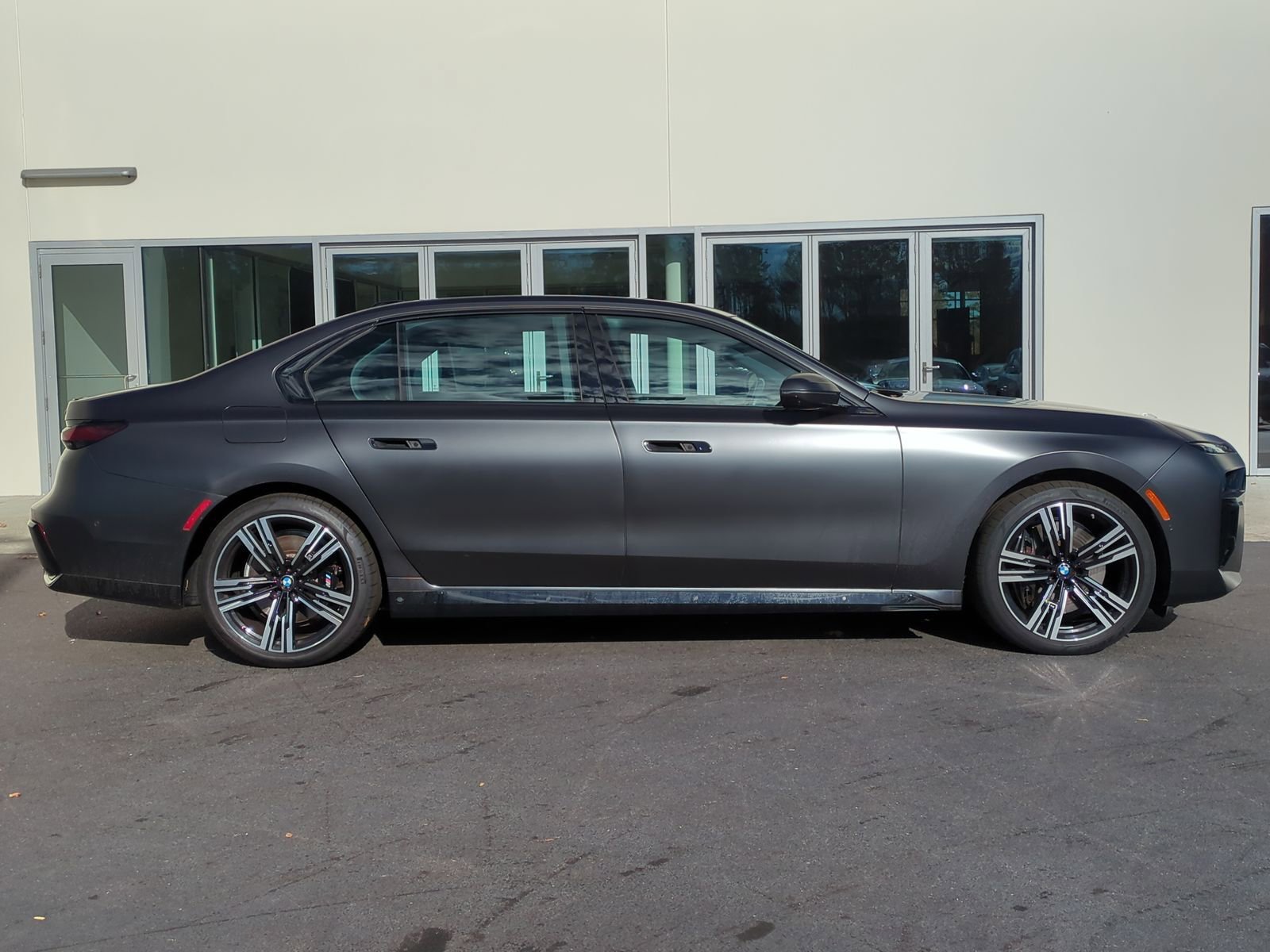 Certified 2023 BMW 740i image 11