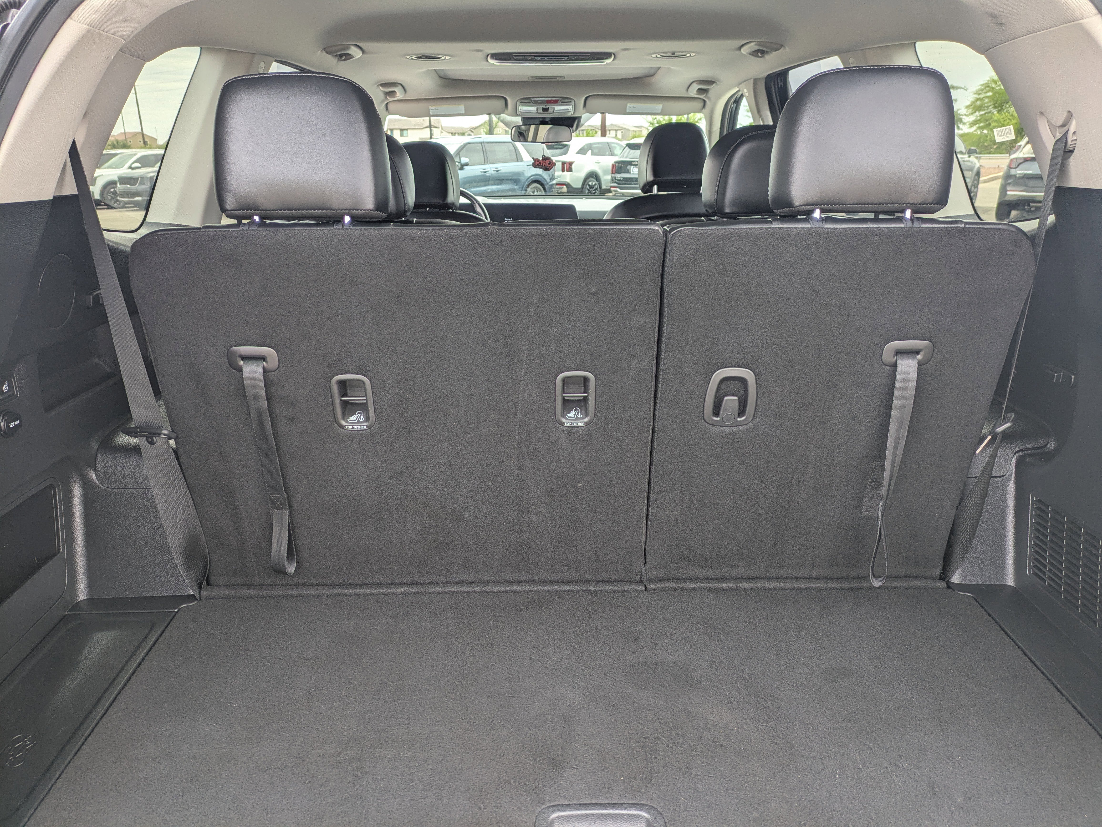 Used 2025 Kia Telluride S FWD image 10