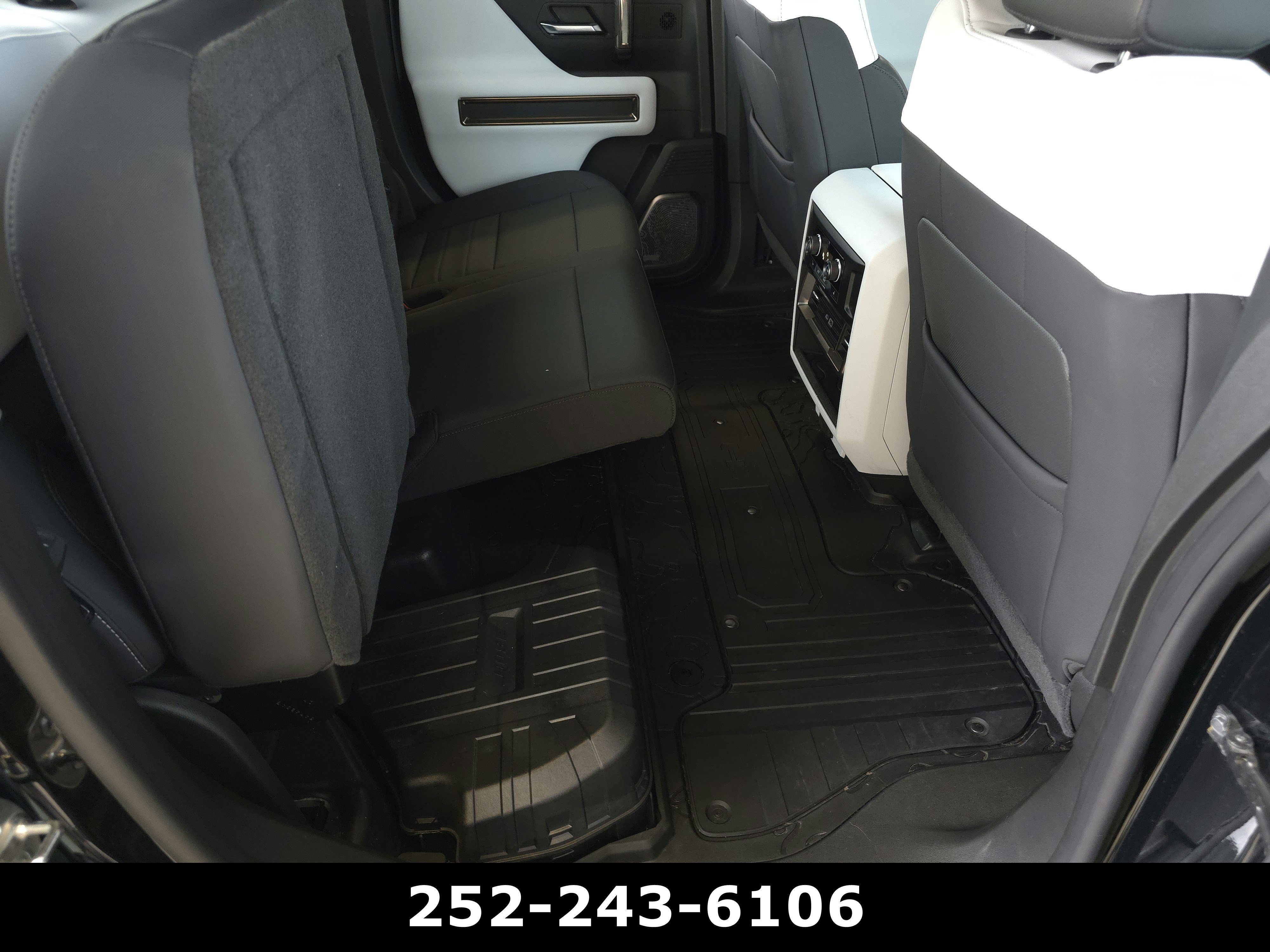 Used 2025 GMC Hummer EV 3X AWD/4WD image 44