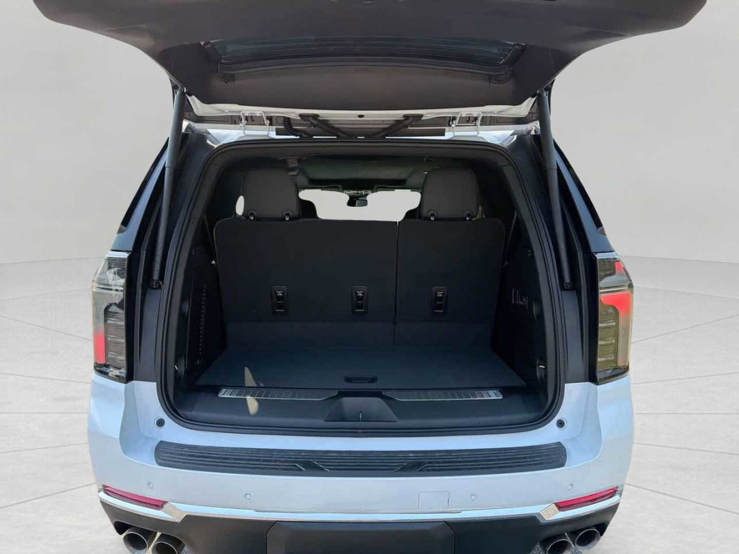 New 2026 Chevrolet Tahoe Premier w/ Sun And Tow Package AWD/4WD image 7