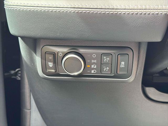 Used 2023 Ford Mustang Mach-E Select AWD/4WD image 21