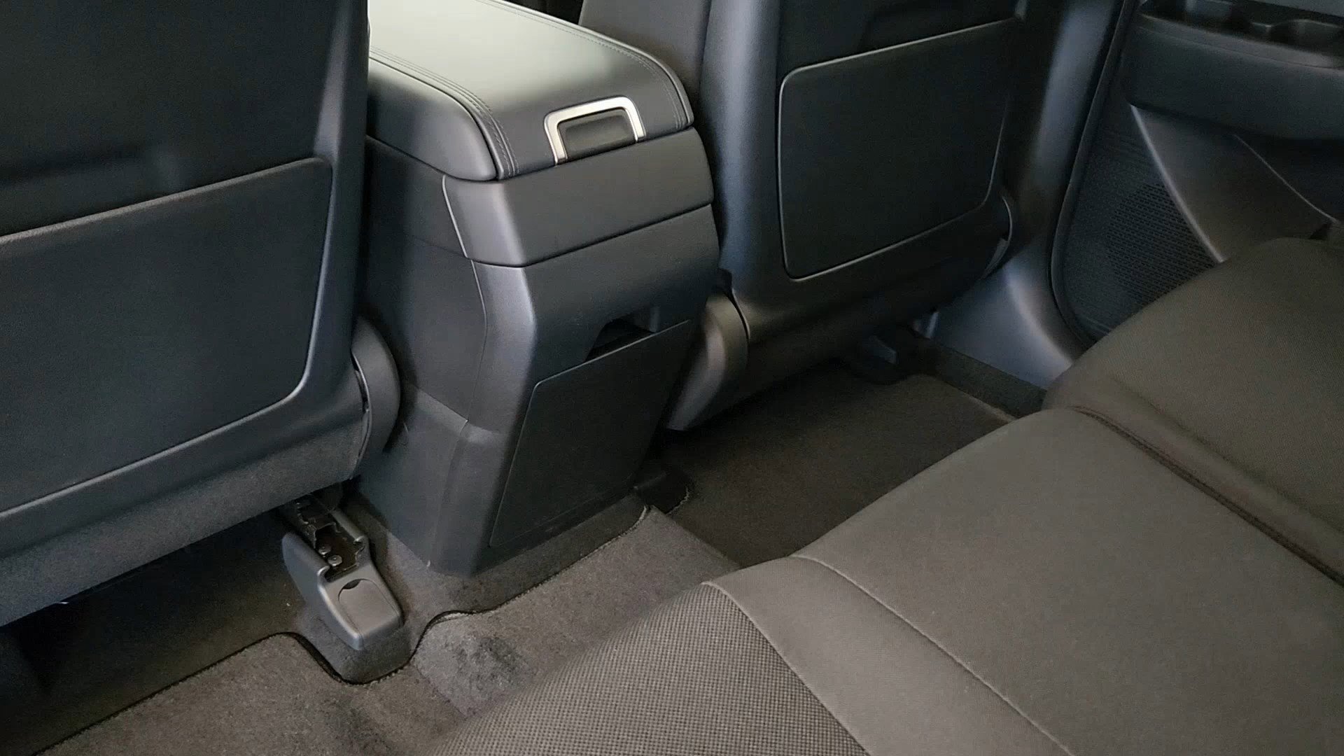 New 2026 Hyundai Santa Fe SE image 16