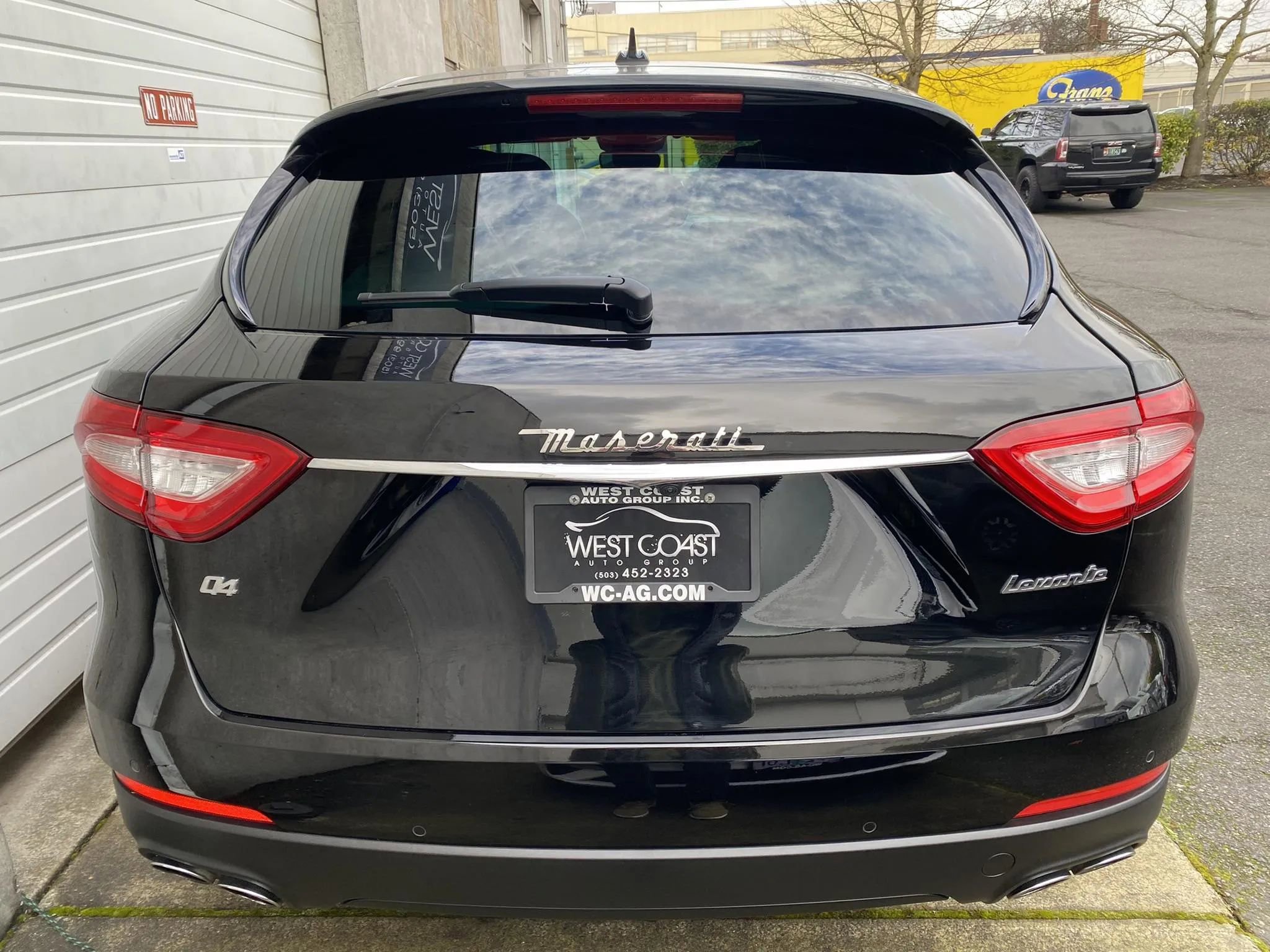 Used 2018 Maserati Levante image 6