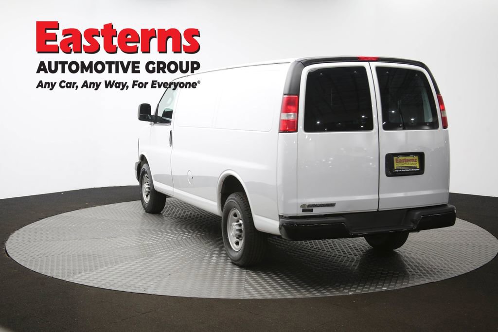 Used 2017 Chevrolet Express 2500 image 65