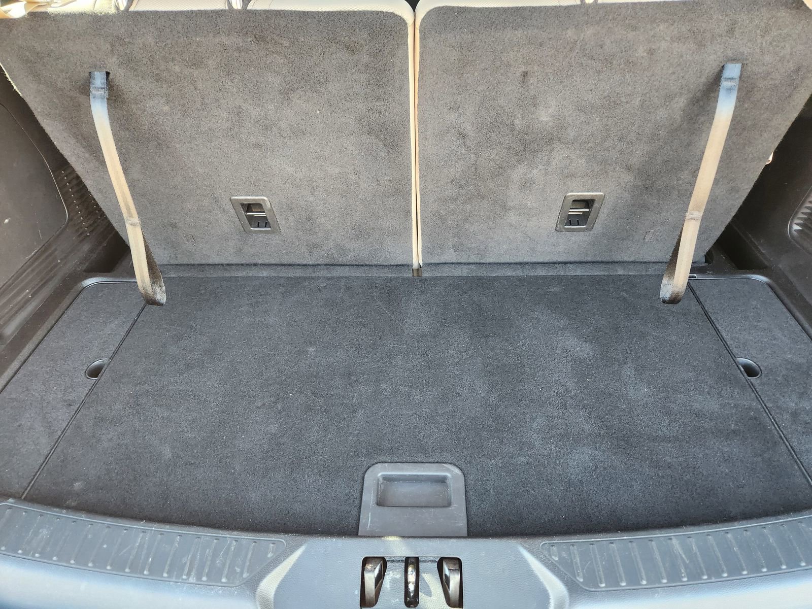 Used 2020 Ford Explorer 2WD image 34