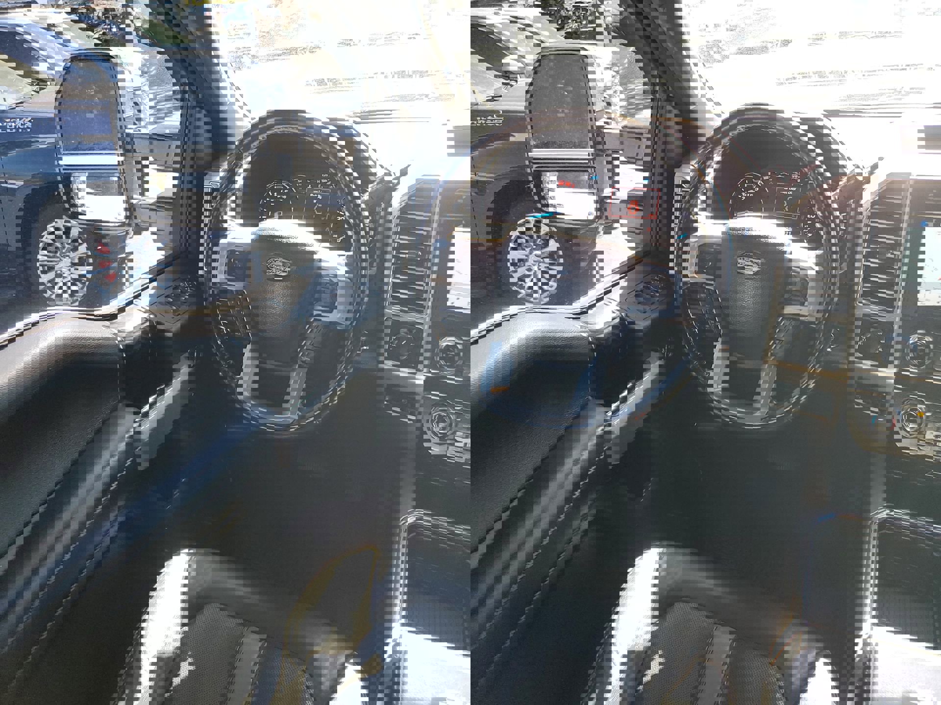 Used 2019 Ford F250 Platinum w/ Platinum Ultimate Package image 60