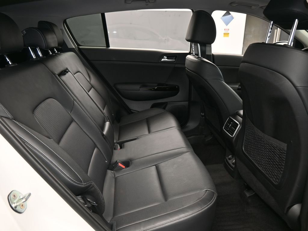 Used 2021 Kia Sportage EX w/ EX Technology Package image 45