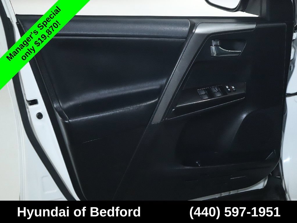 Used 2017 Toyota RAV4 SE w/ Power Extra Value Package AWD/4WD image 17