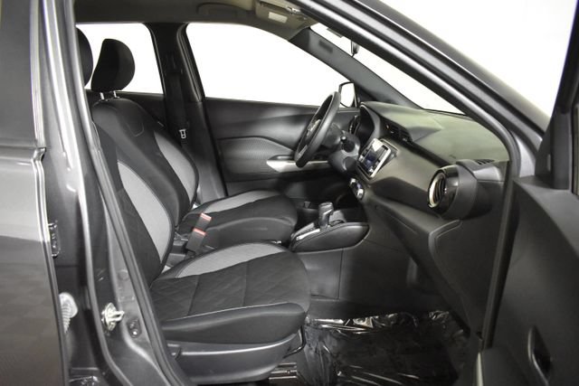 Used 2018 Nissan Kicks SV FWD image 33