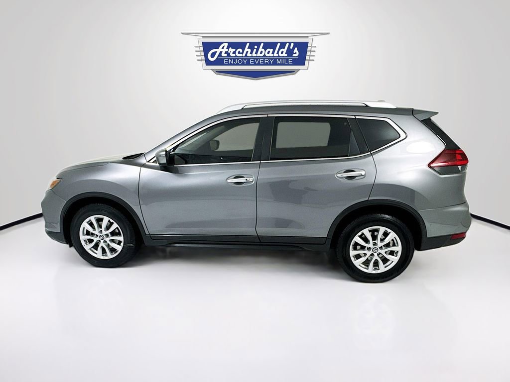 Used 2018 Nissan Rogue SV image 4
