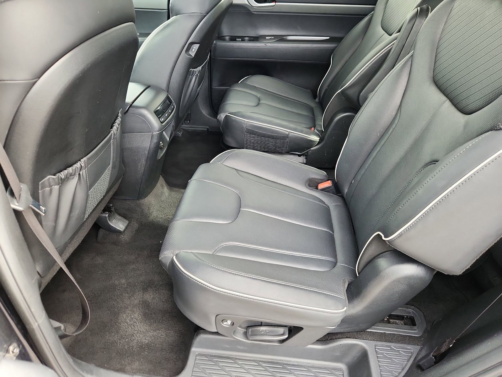 Used 2024 Hyundai Palisade SEL image 11