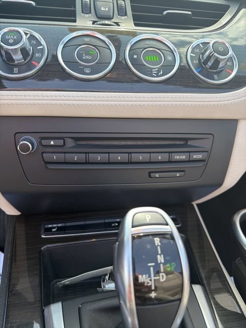 Used 2011 BMW Z4 sDrive35i RWD image 25