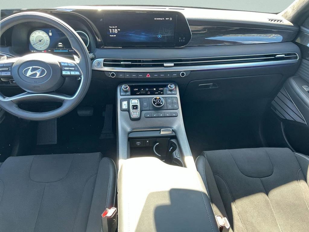 Used 2024 Hyundai Palisade Calligraphy image 14