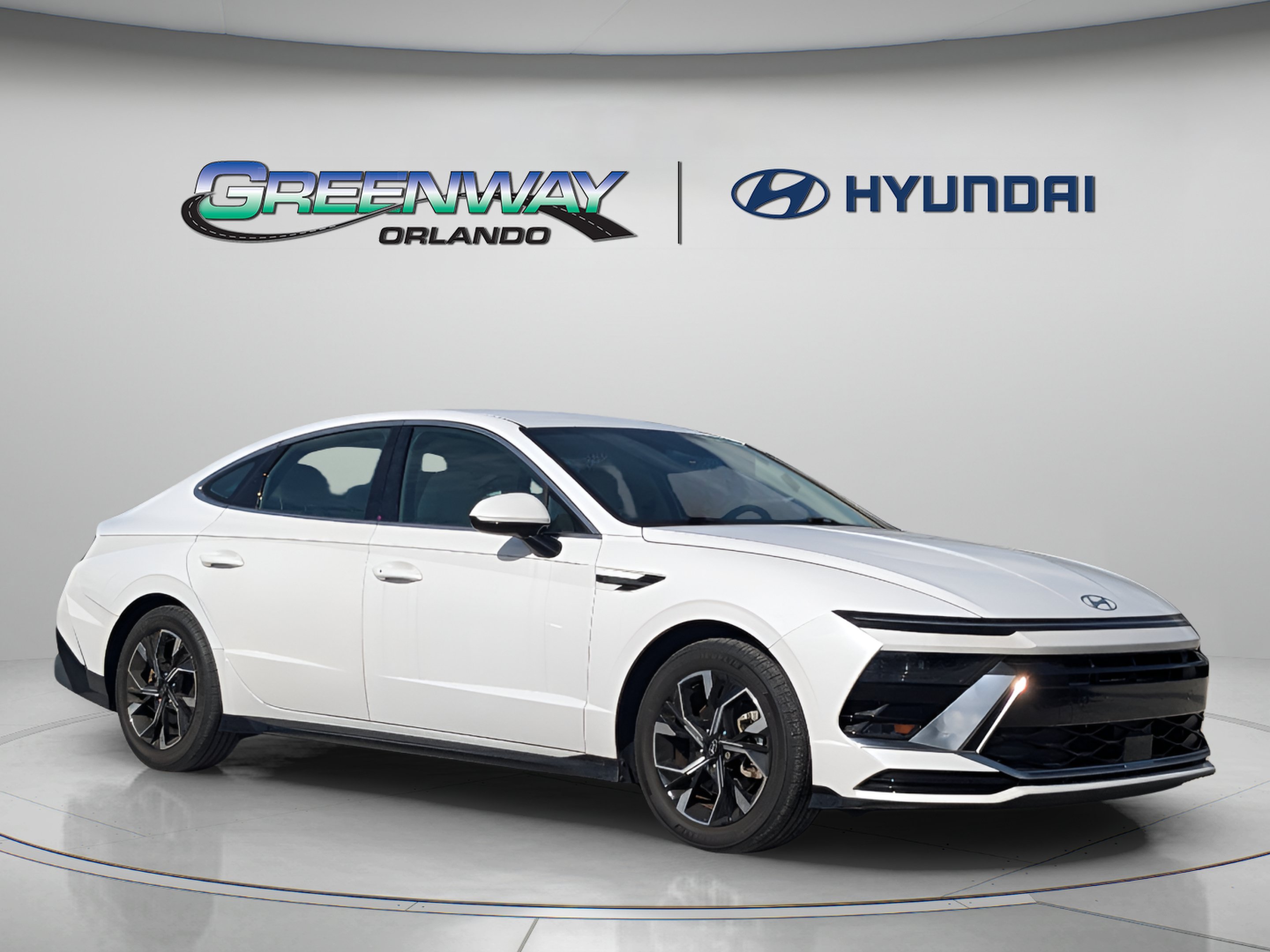 Certified 2024 Hyundai Sonata SEL FWD image 1