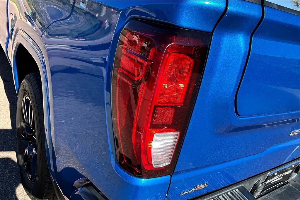 Used 2022 GMC Sierra 1500 Elevation image 33