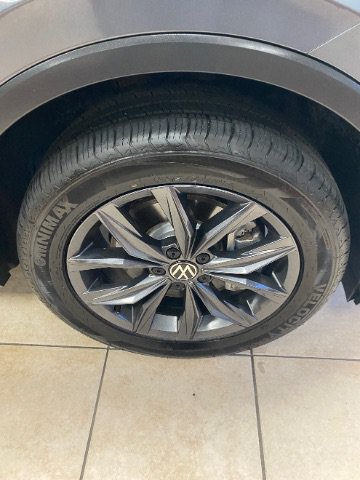 Used 2023 Volkswagen Tiguan SE FWD image 30