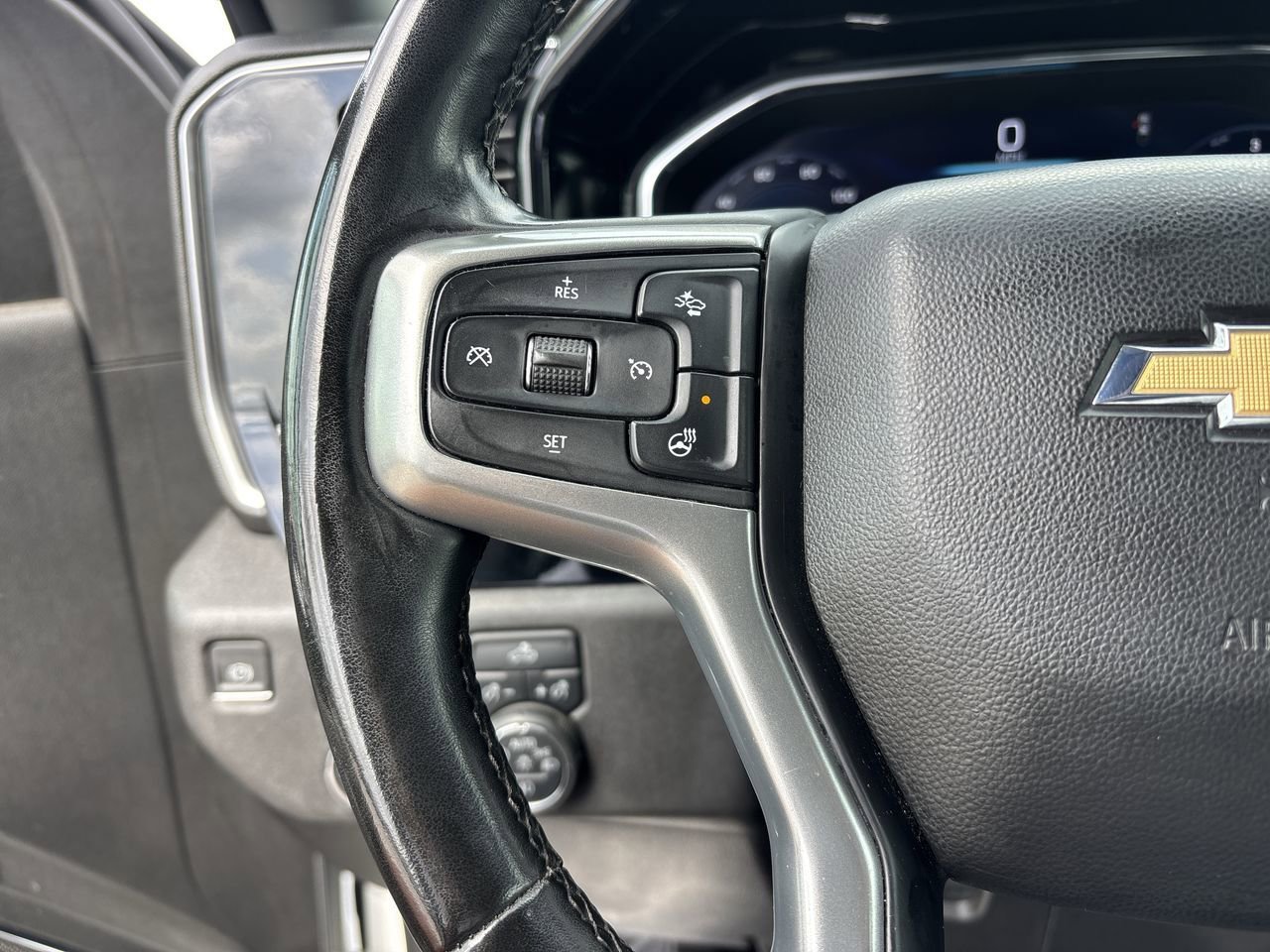 Used 2024 Chevrolet Silverado 2500 LT w/ Convenience Package image 25