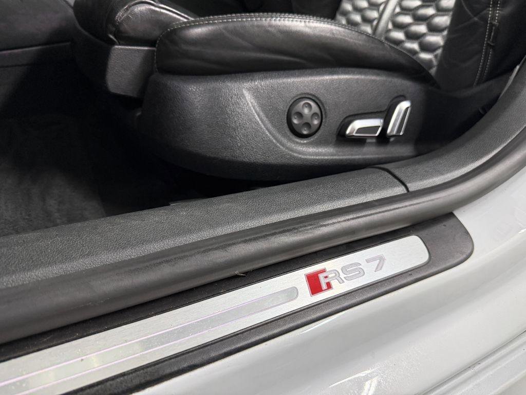 Used 2014 Audi RS 7 Prestige image 9