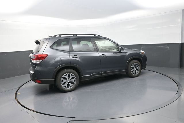 Used 2023 Subaru Forester Premium image 55