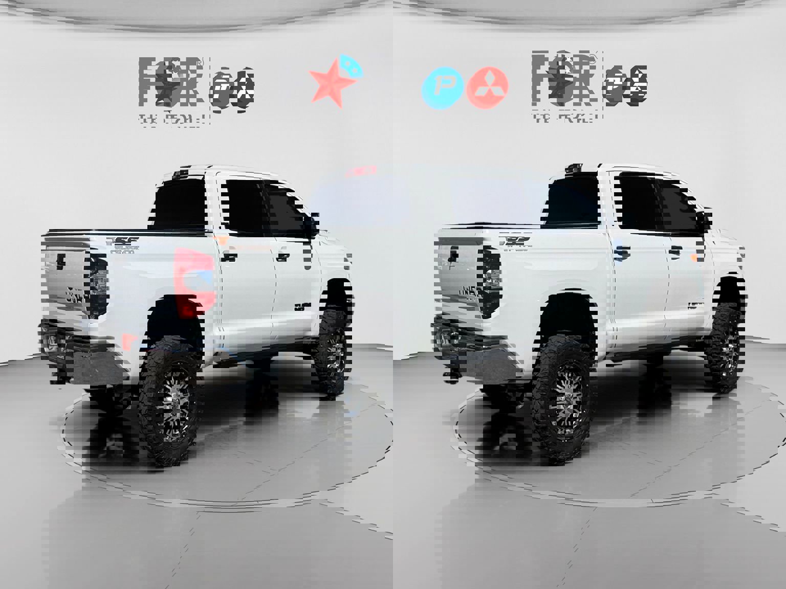 Used 2017 Toyota Tundra SR5 w/ SR5 Upgrade Package image 5