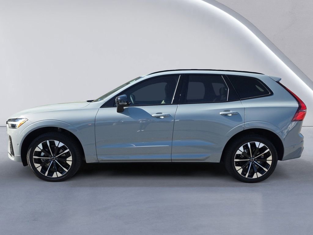 Certified 2026 Volvo XC60 B5 Plus w/ Protection Package Premier AWD/4WD image 6