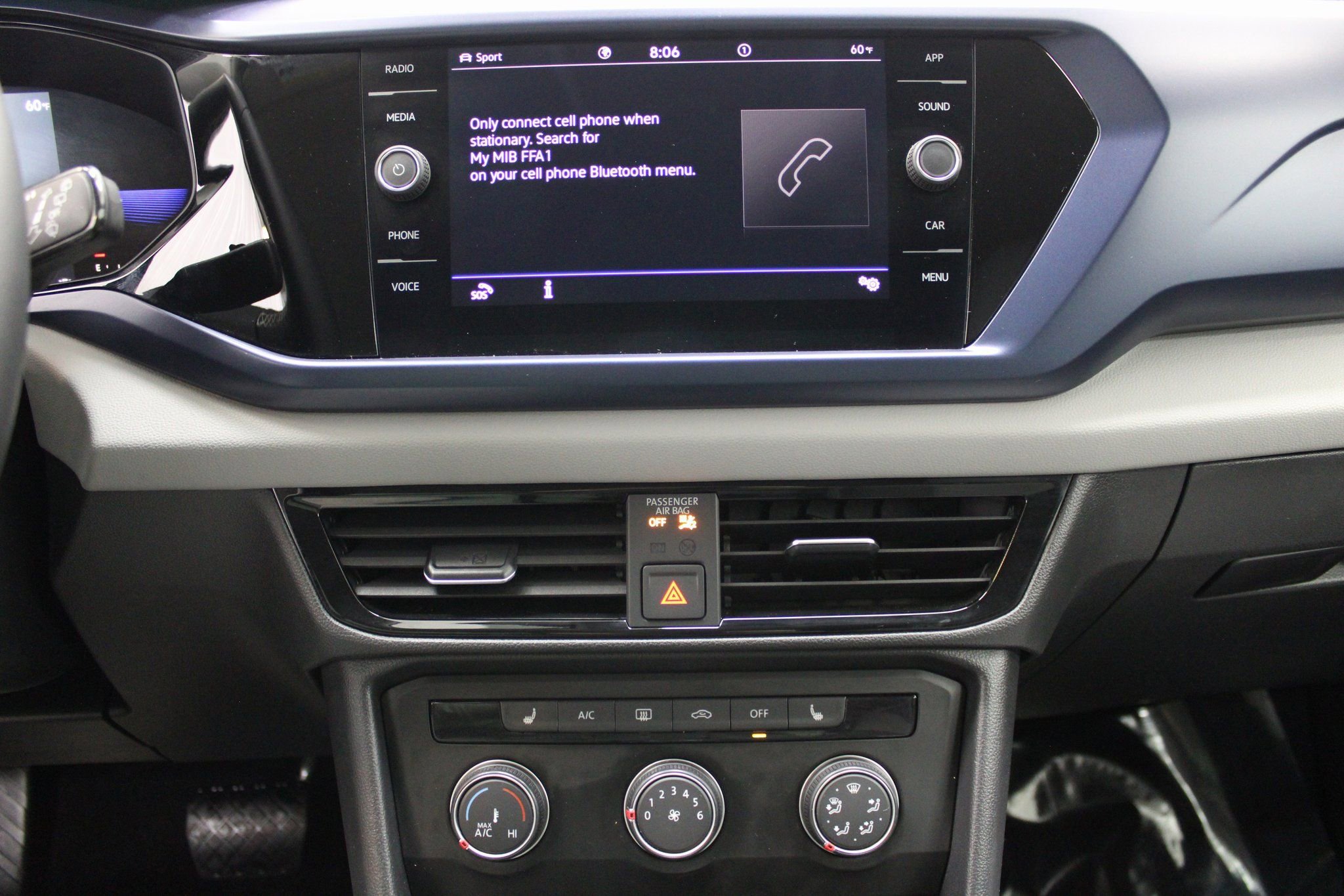 Used 2022 Volkswagen Taos SE image 43