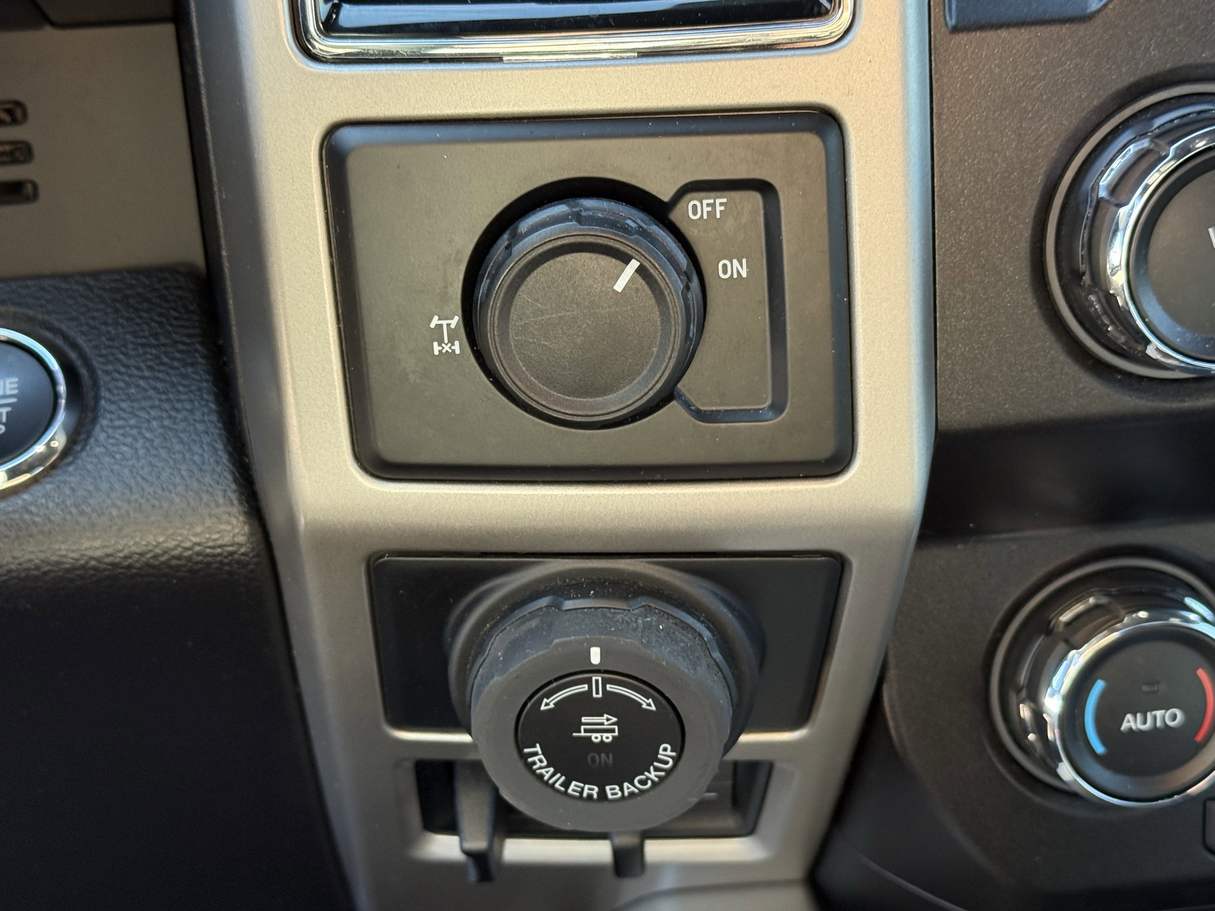 Used 2019 Ford F150 Lariat image 23