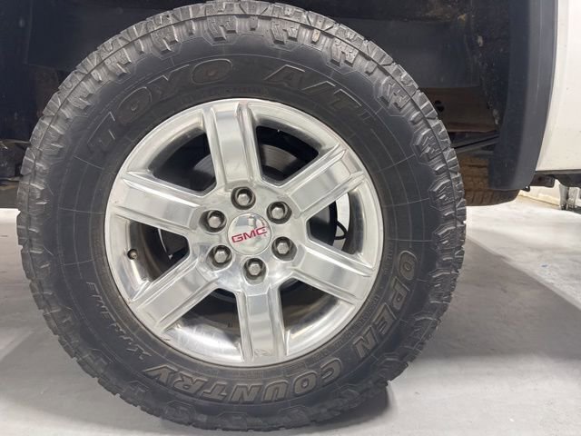 Used 2014 GMC Sierra 1500 SLT w/ Suspension Package, Off-Road AWD/4WD image 10