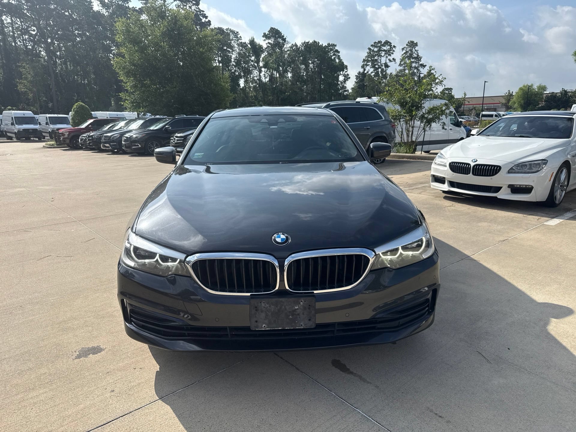 Used 2020 BMW 530i w/ Convenience Package RWD image 2