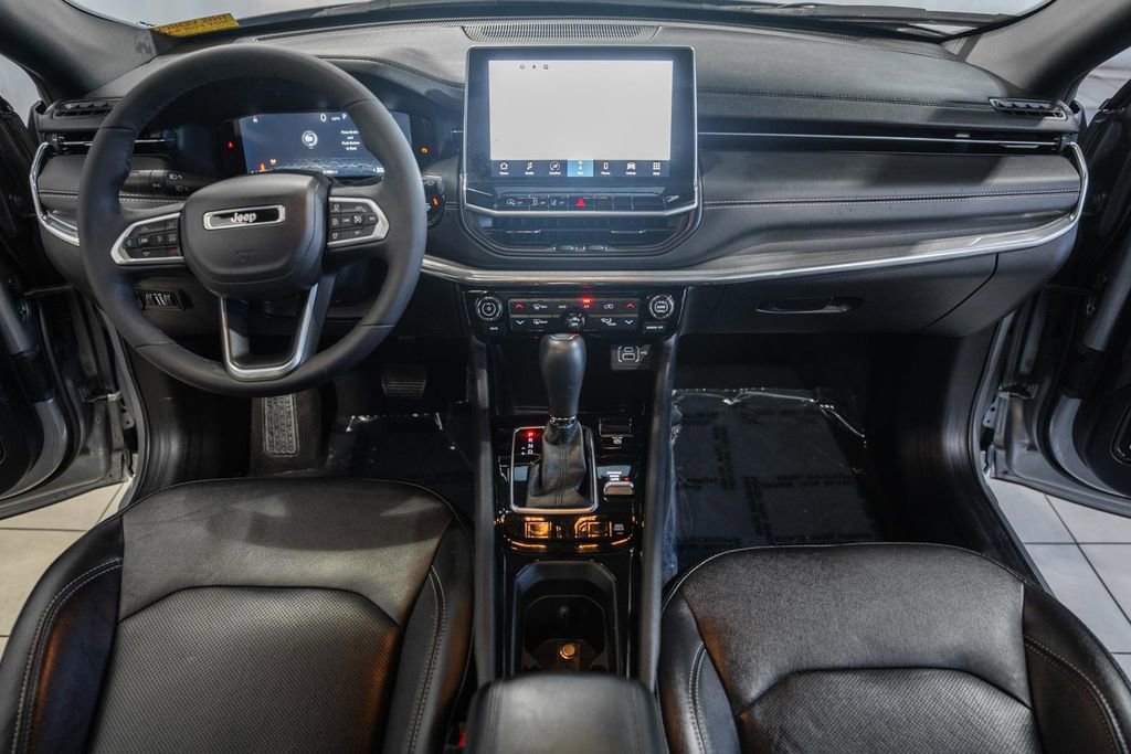 Used 2023 Jeep Compass High Altitude AWD/4WD image 18