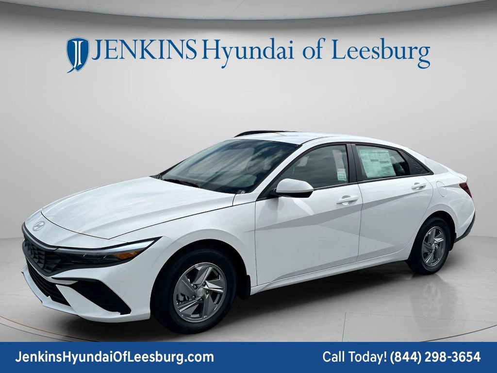 New 2026 Hyundai Elantra SE FWD image 11
