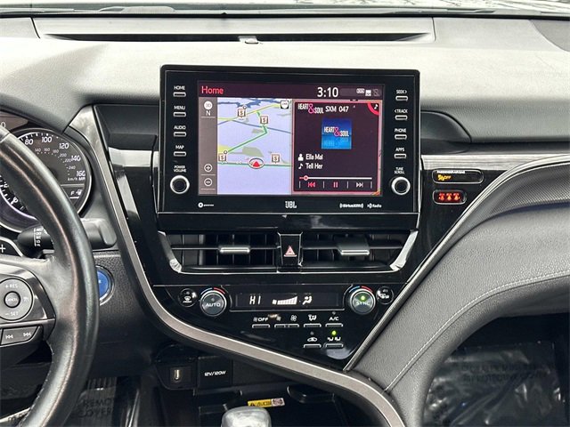 Used 2022 Toyota Camry XSE image 10