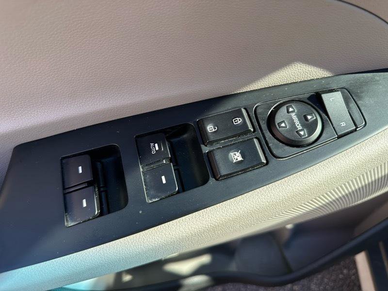 Used 2018 Hyundai Tucson Value AWD/4WD image 9