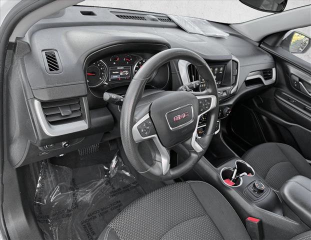 Used 2024 GMC Terrain SLE image 11