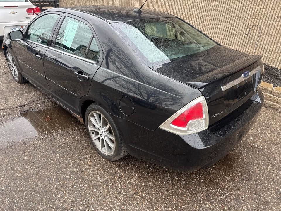 Used 2009 Ford Fusion SEL image 3