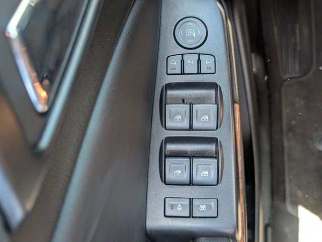 Used 2019 Chevrolet Tahoe Premier AWD/4WD image 35