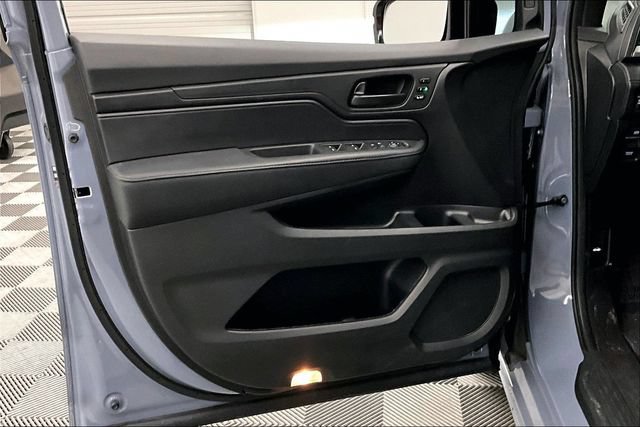 Used 2025 Honda Odyssey Sport-L image 21